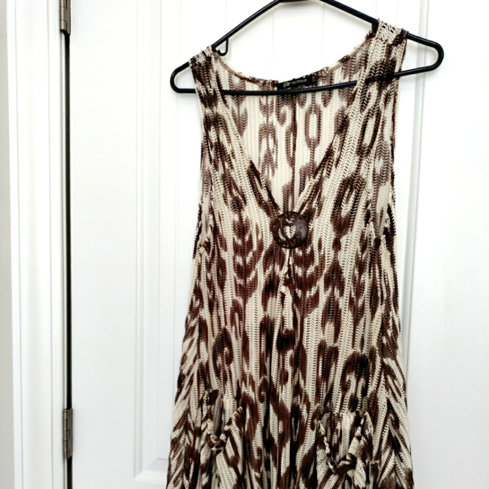 woman sleeveless top